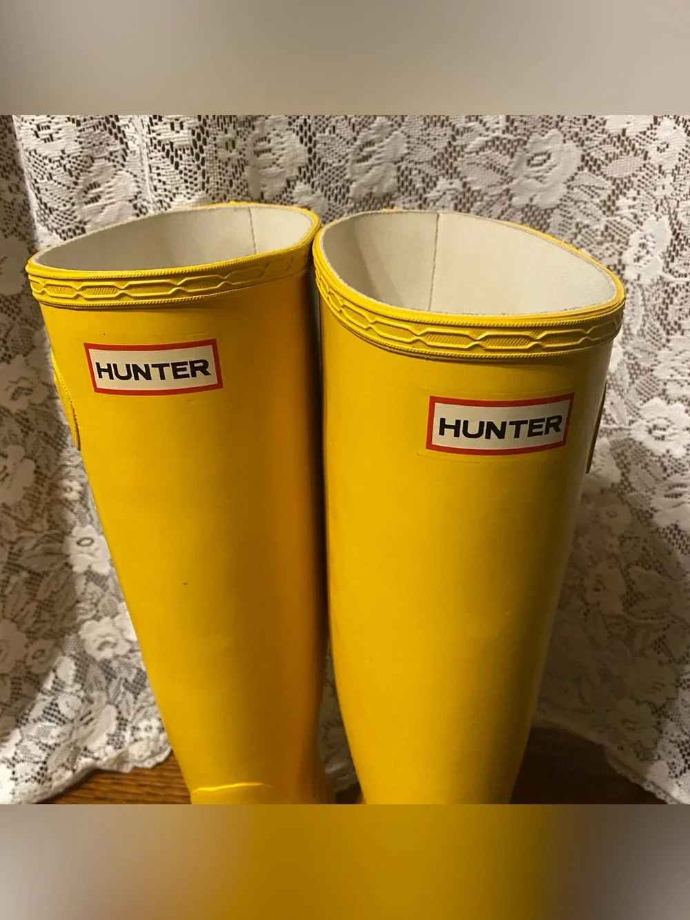 Hunter tall yellow rain boots women’s 8